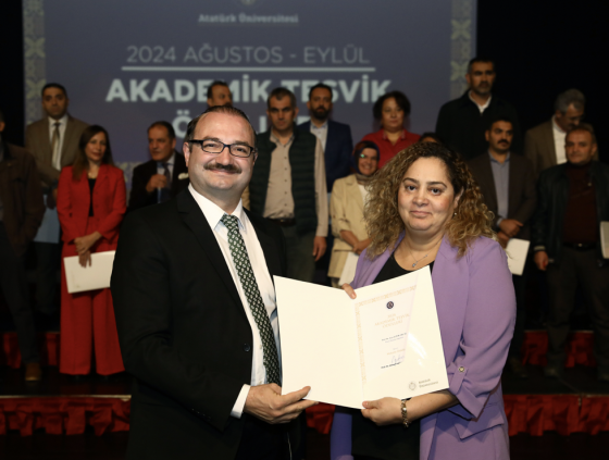 SCIE Q1 Makale Dalında Güzel Sanatlar Fakültesi’ne İlk Ödül Prof. Dr. Ayça ALPER AKÇAY’a verildi.