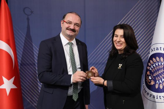 Bilimsel Başarıya Anlamlı Ödül