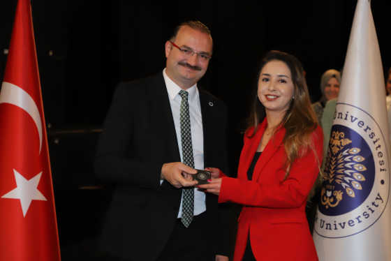 Doç. Dr. Servet Tiken ve Arş. Gör. Dr. Özlem Sürücü bilimsel teşvik ödülüne layık görüldü.