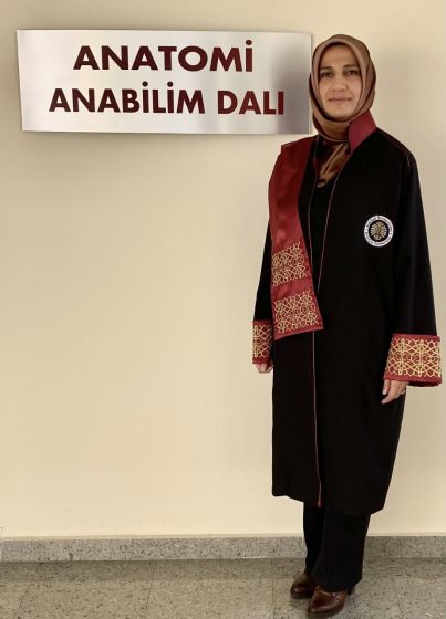 Fakültemiz Anatomi Anabilim Dalı Öğretim Üyesi Hülya BALKAYA Hocamız “PROFESÖR” unvanı almıştır. Kendisini tebrik eder, başarılarının devamını dileriz.