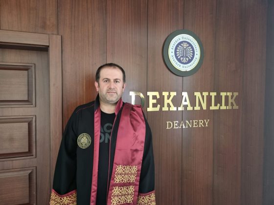 Fakültemiz İç Hastalıkları Ana Bilim Dalı Öğretim Üyesi Ömer AYDIN hocamız Doçent Ünvanı almıştır.