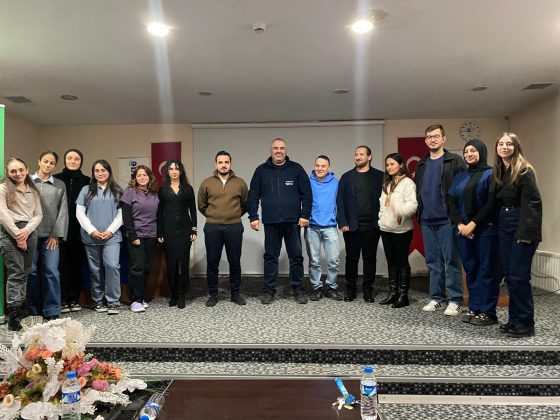 Fakültemiz Öğrencilerine “Kedi ve Köpeklerde Oftalmoloji” Eğitimi Verildi