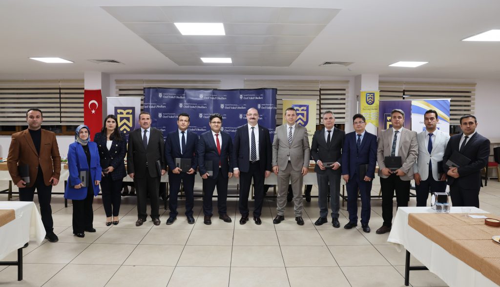 Vakıf Okulları Öğretmenleri, 24 Kasım Öğretmenler Gününde Bir Araya Geldi